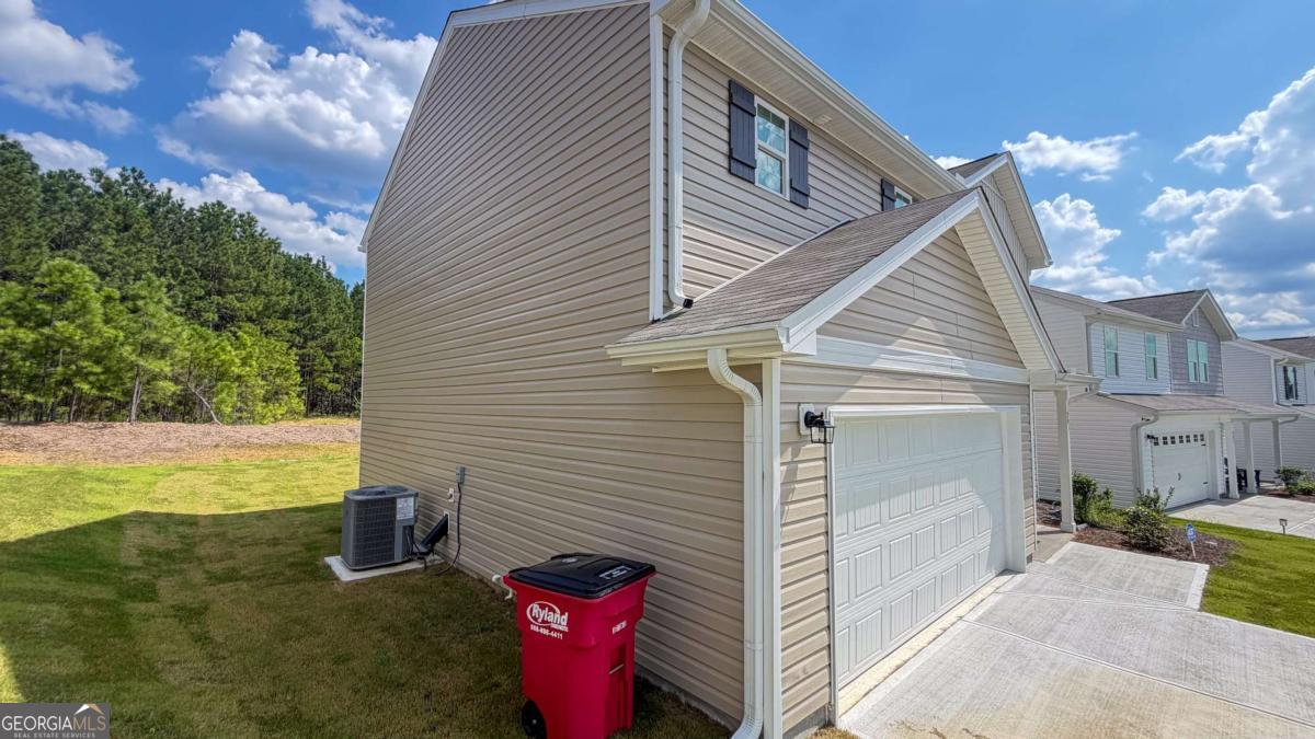 203 Kinsale Drive Property Photo 2