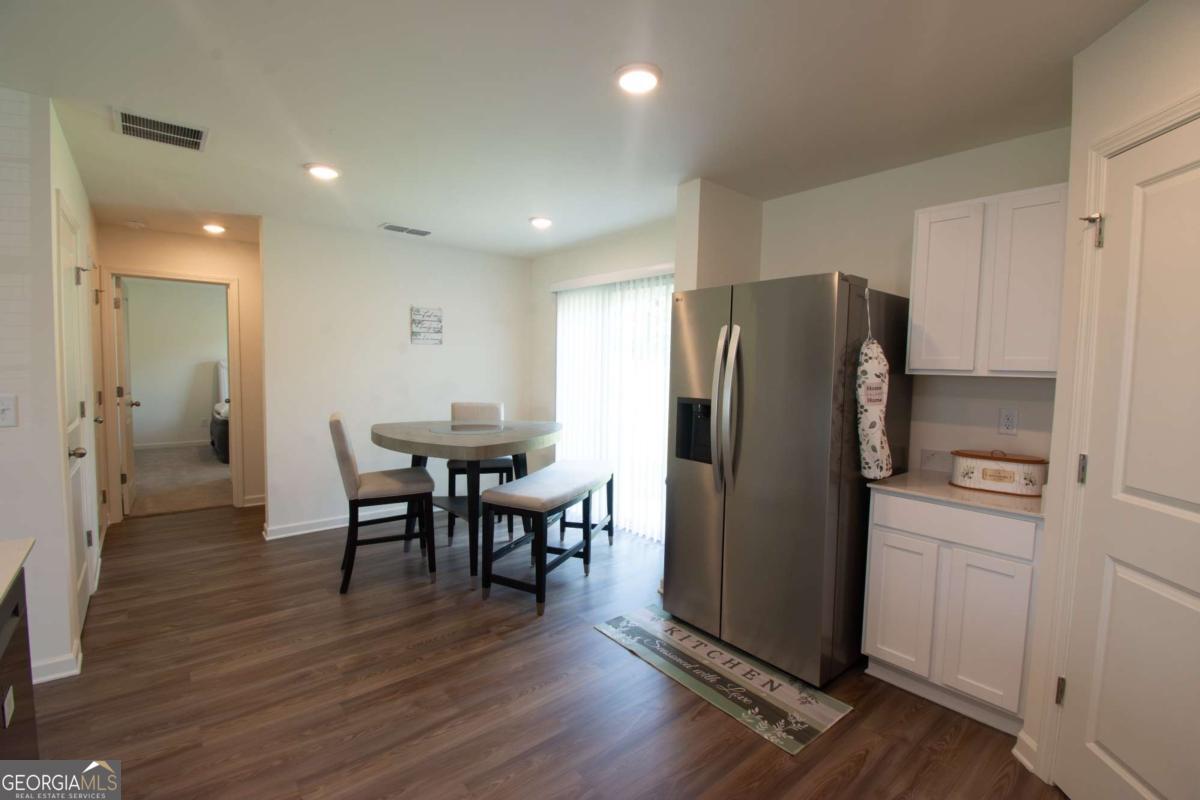 203 Kinsale Drive Property Photo 6