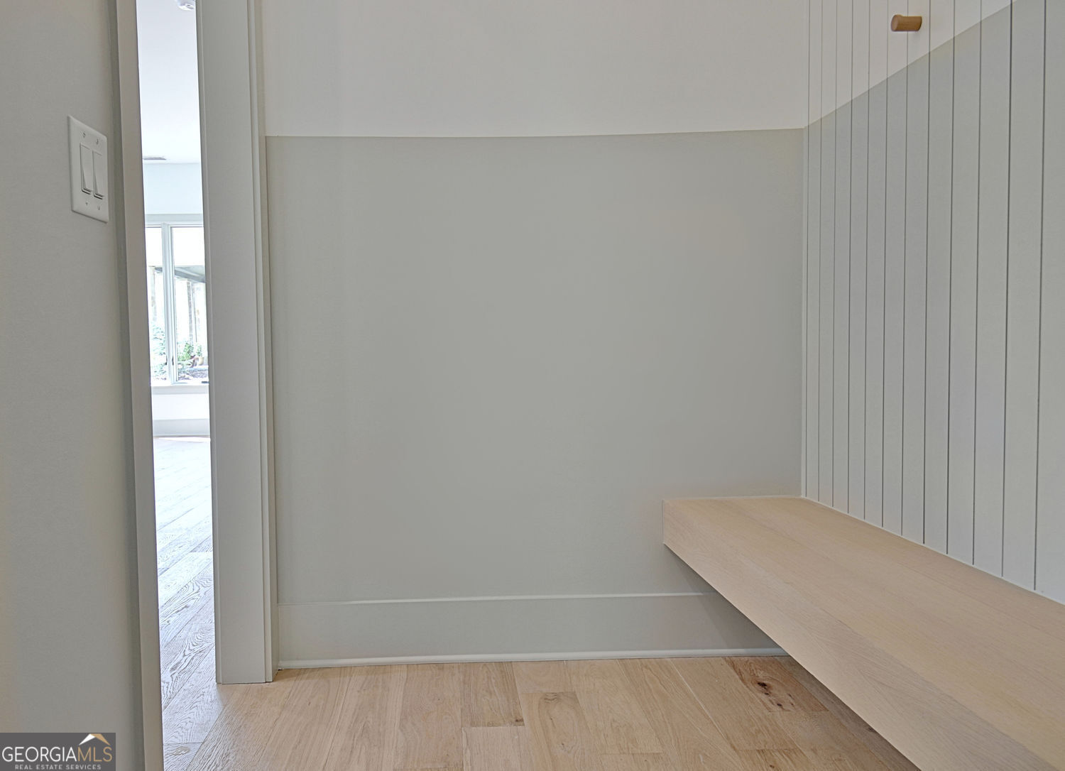 365 2nd Street Property Photo 15