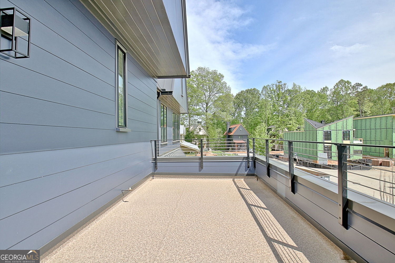365 2nd Street Property Photo 23