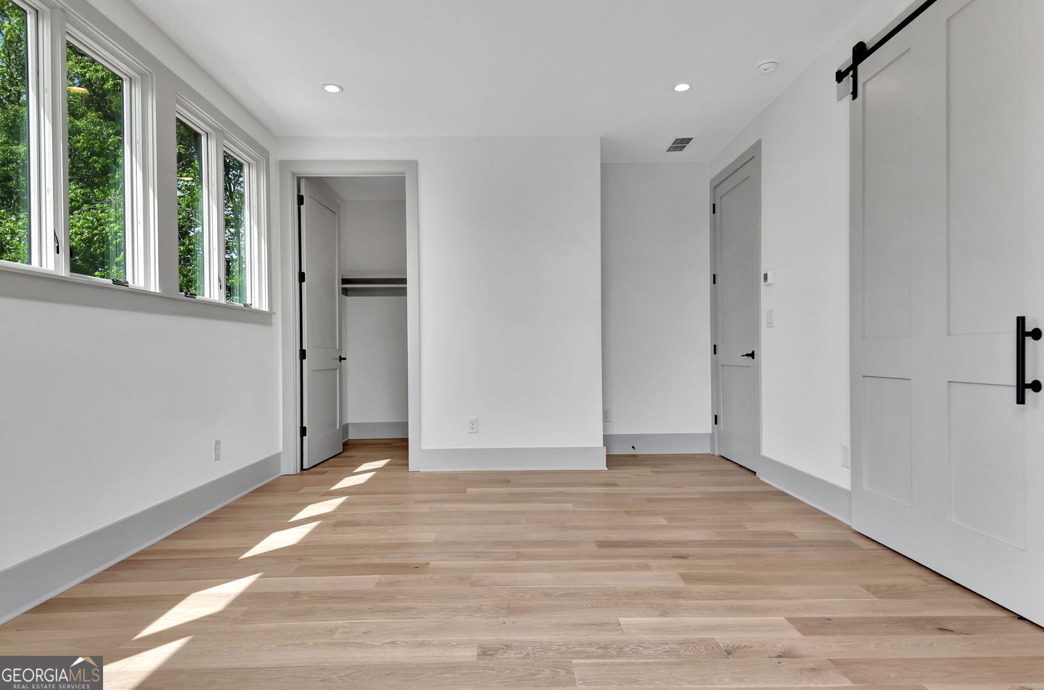 365 2nd Street Property Photo 25