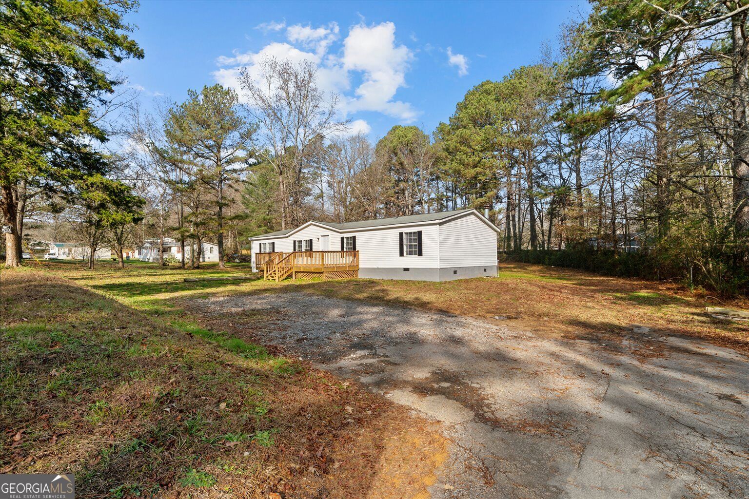106 W Nance Springs Road Property Photo 2