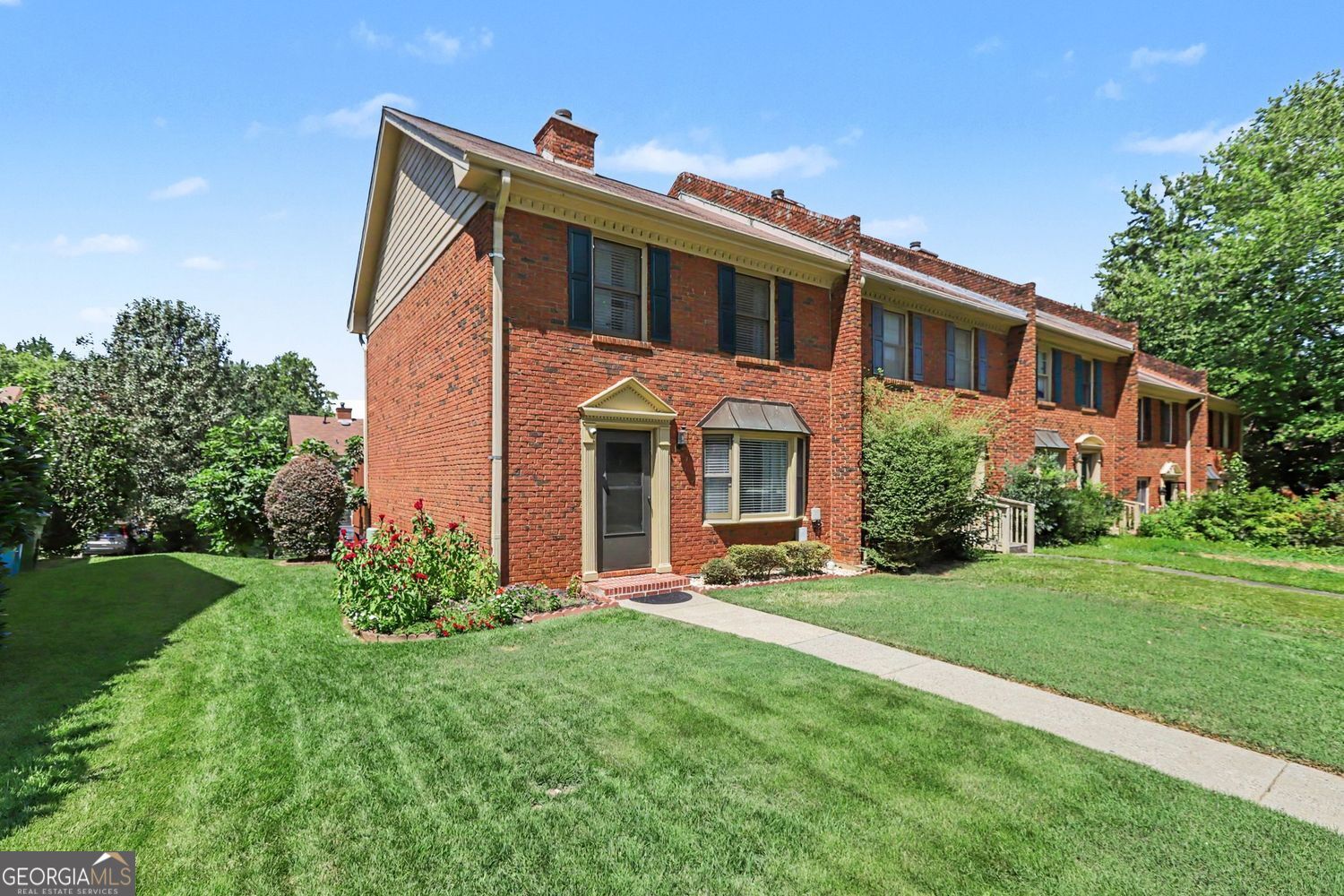 6139 Winfield Court Property Photo 4