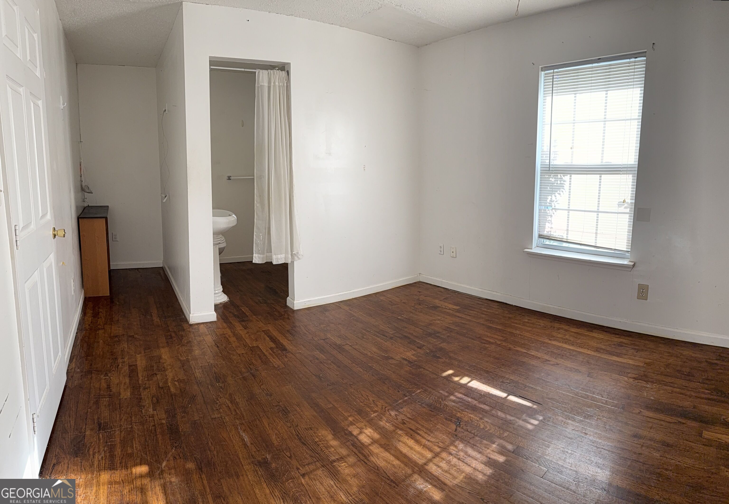 3139 Shallowford Road Property Photo 7