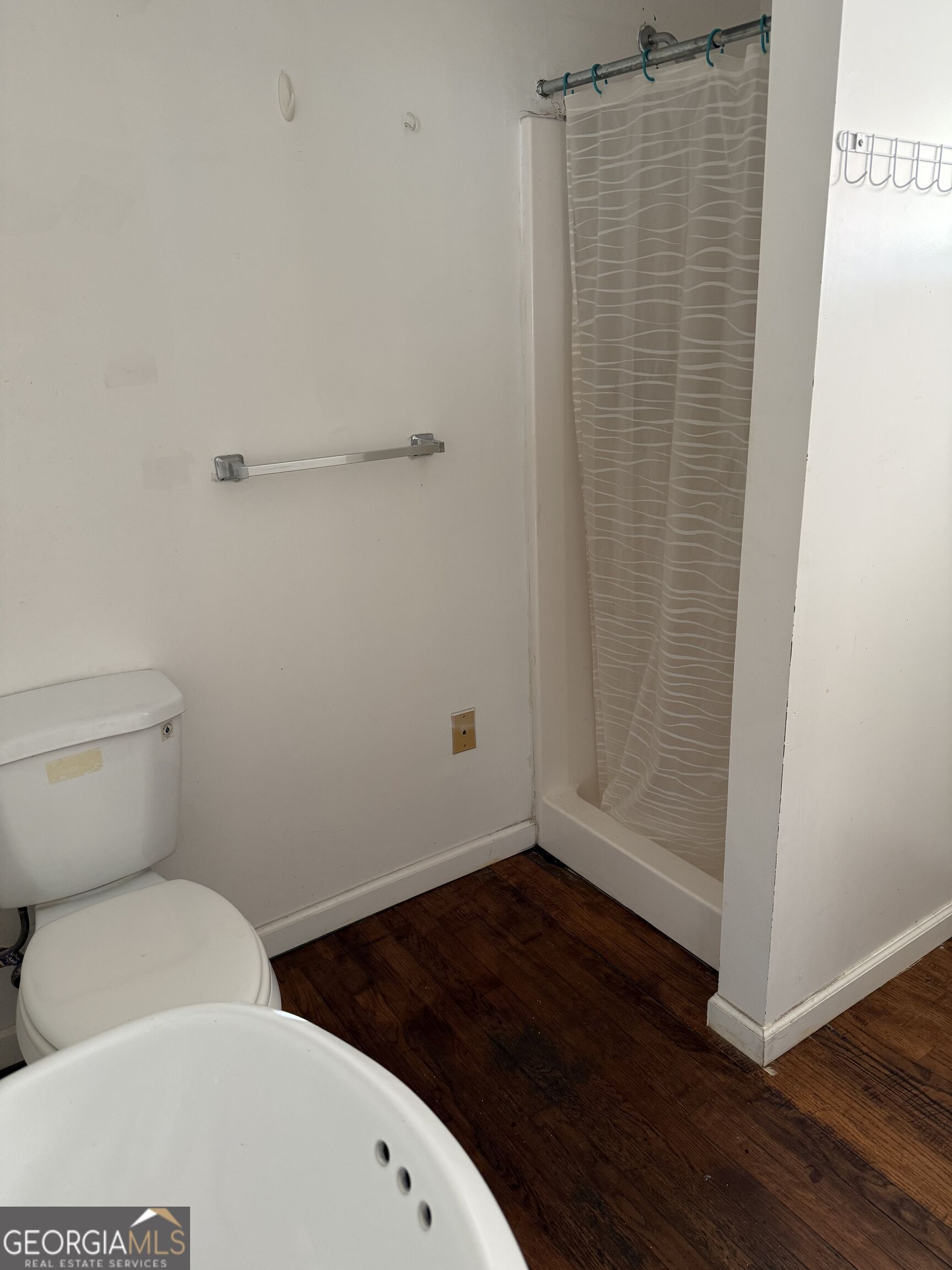 3139 Shallowford Road Property Photo 8