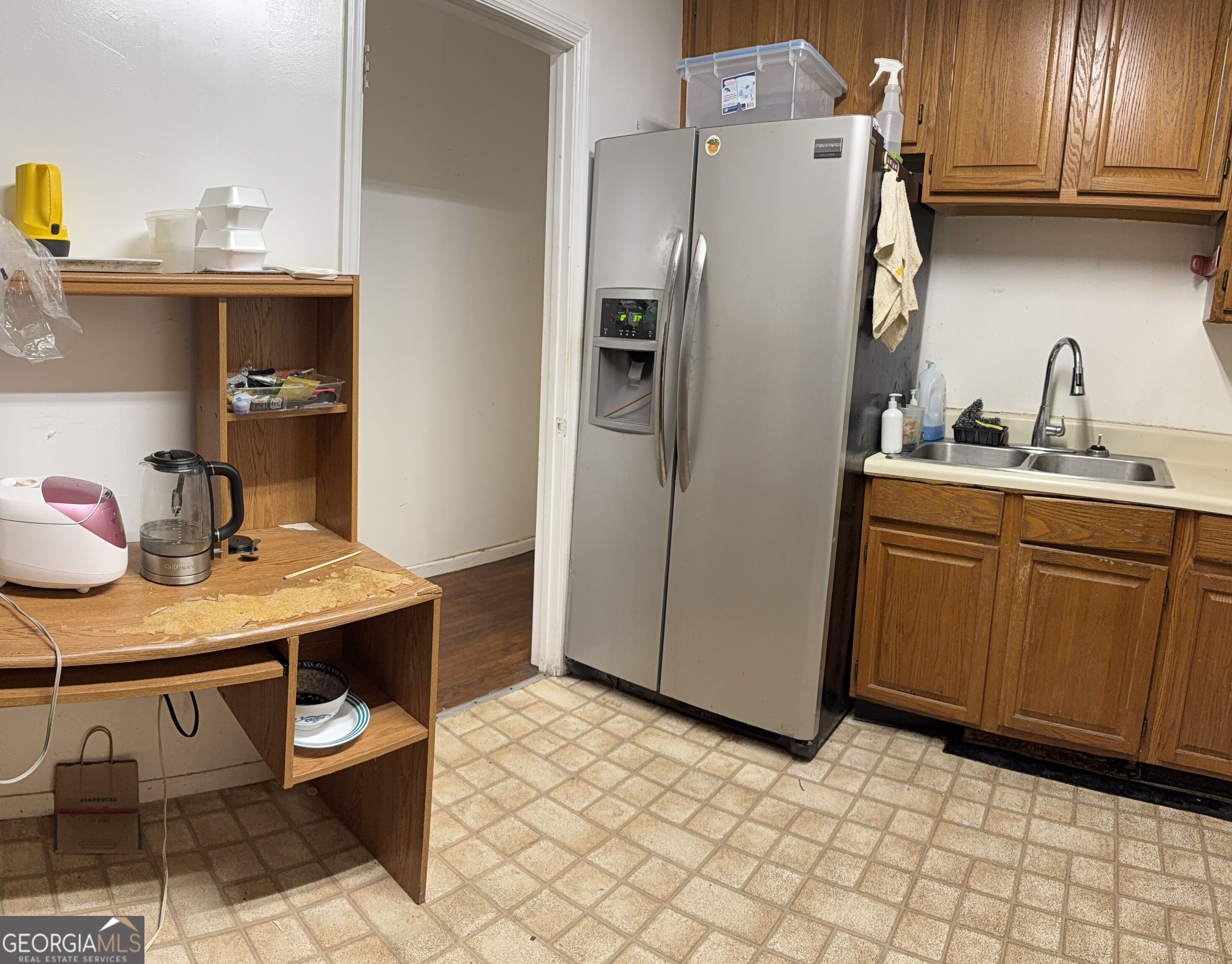 3139 Shallowford Road Property Photo 9