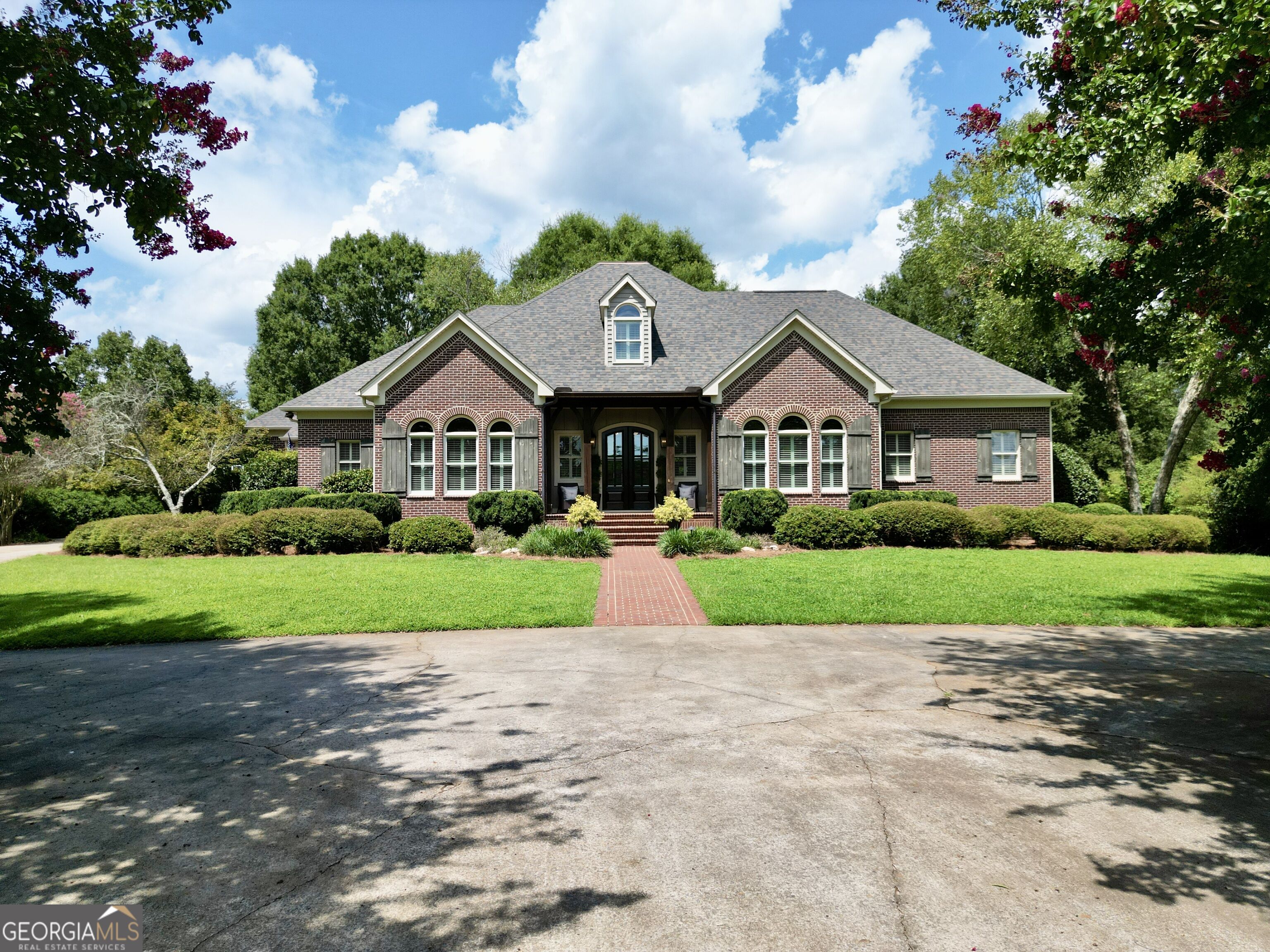 200 Shoals Ferry Road Se Property Photo 1