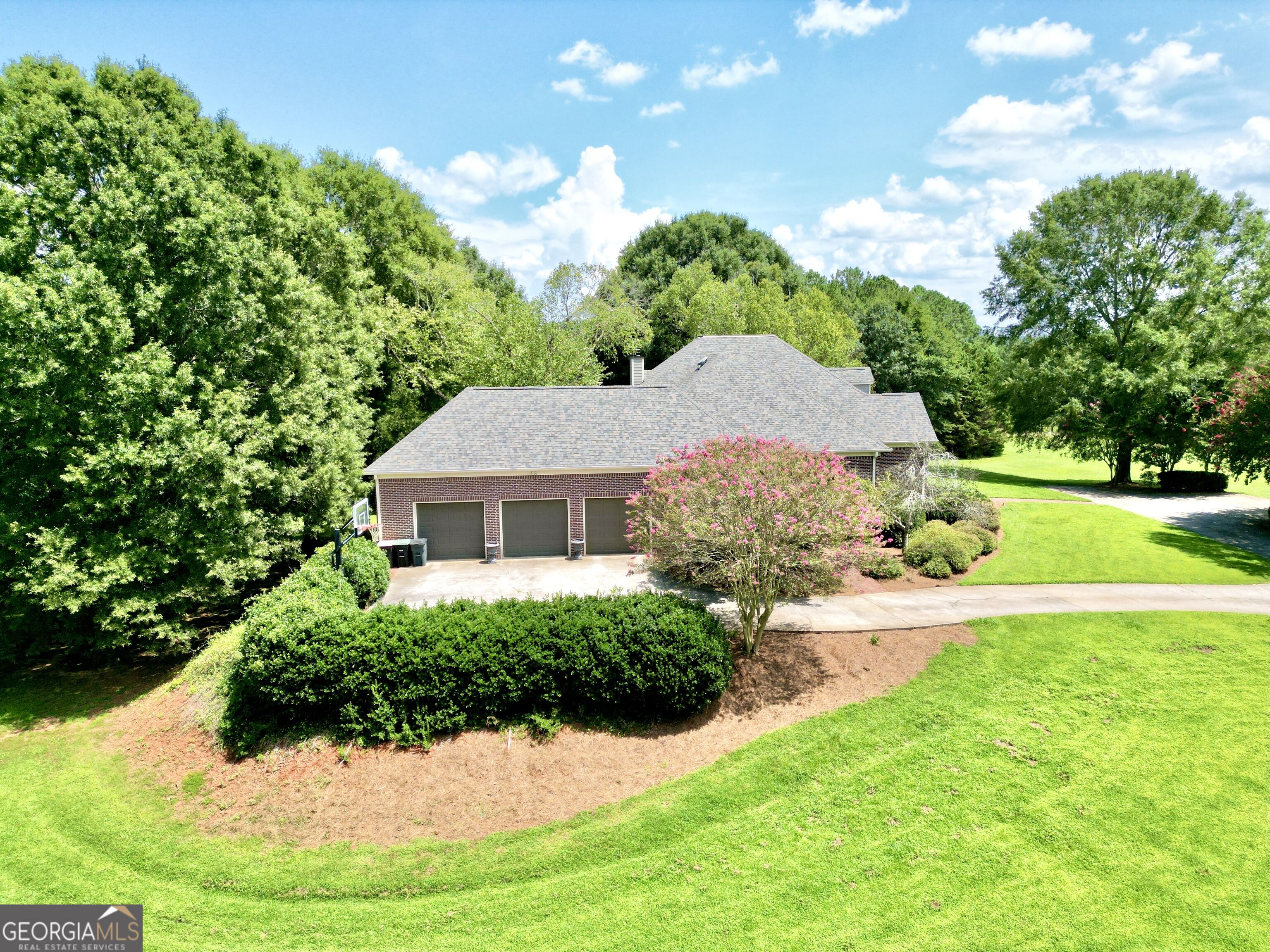 200 Shoals Ferry Road Se Property Photo 3