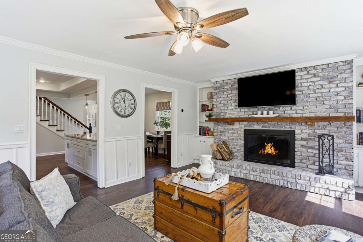 1893 Hamlin Drive Sw Property Photo 14