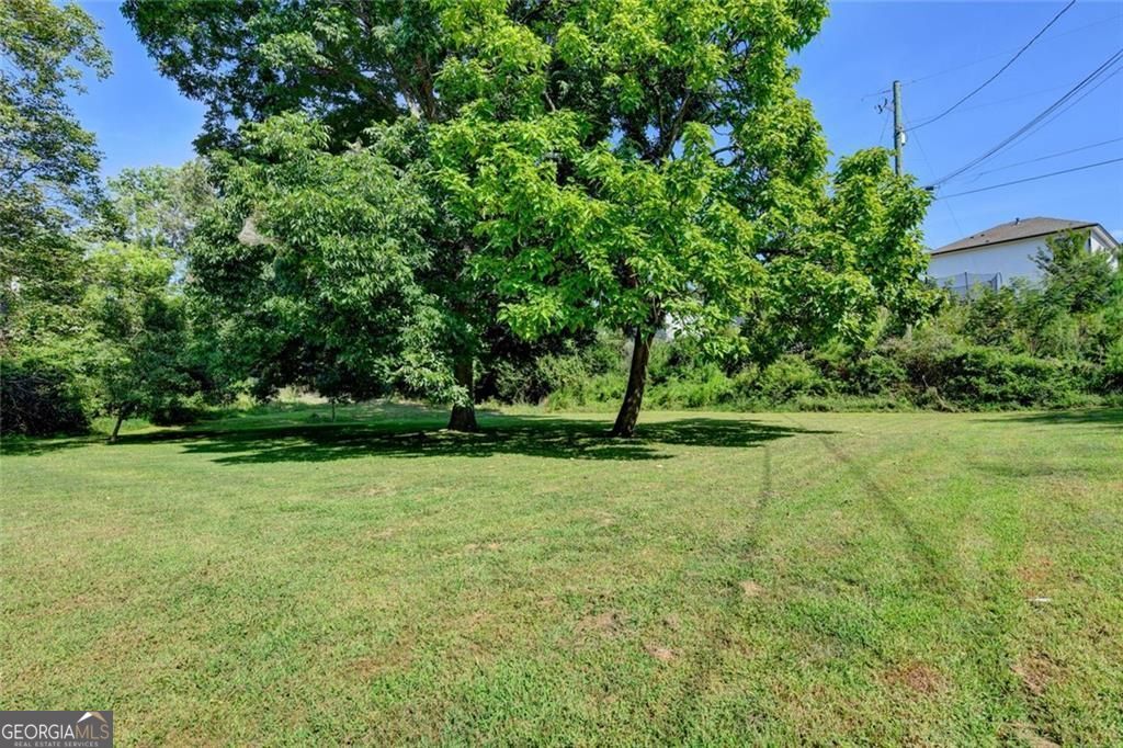 107 Lakeshore Circle Property Photo 41