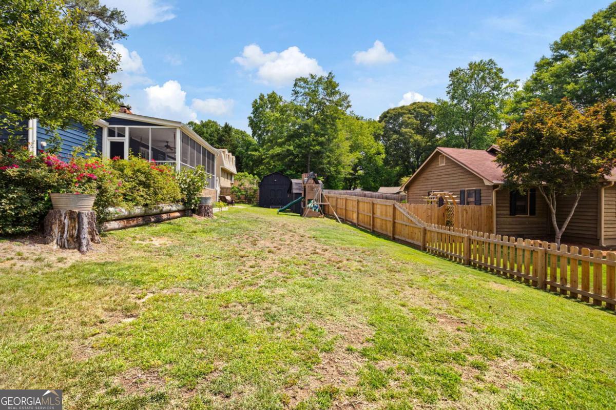 1563 Arden Drive Property Photo 43