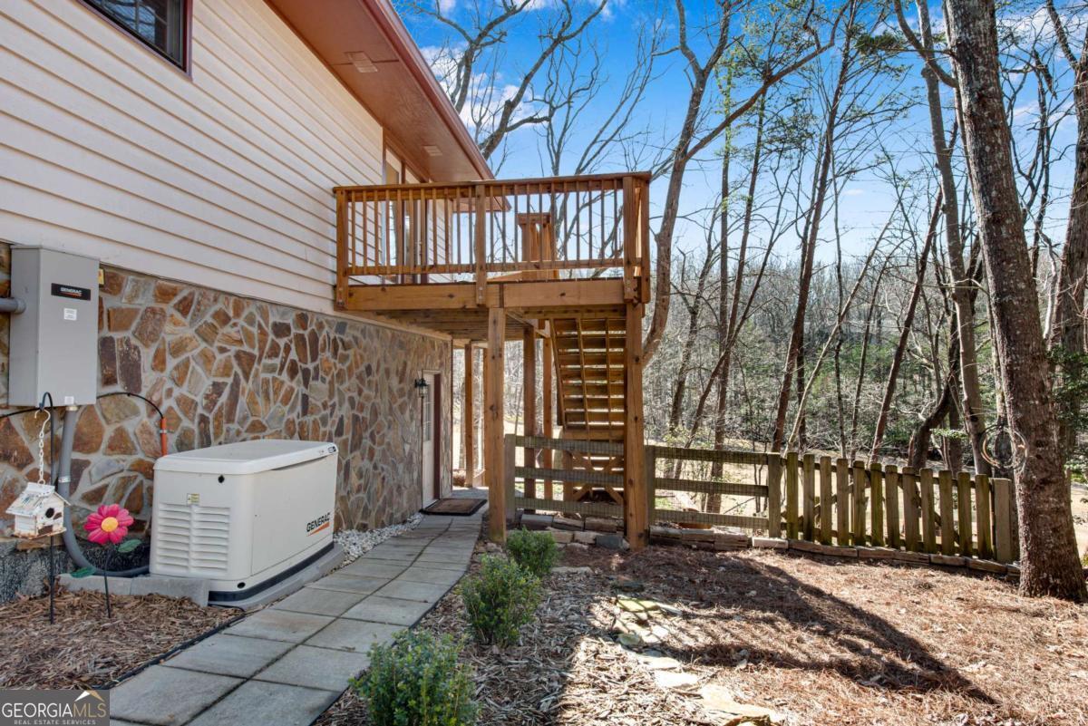 248 Duffer Drive Property Photo 3