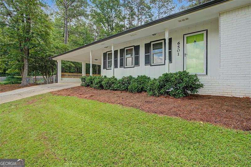 6501 Short Drive Property Photo 3