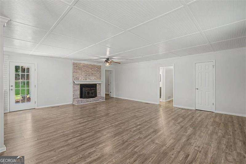 6501 Short Drive Property Photo 16