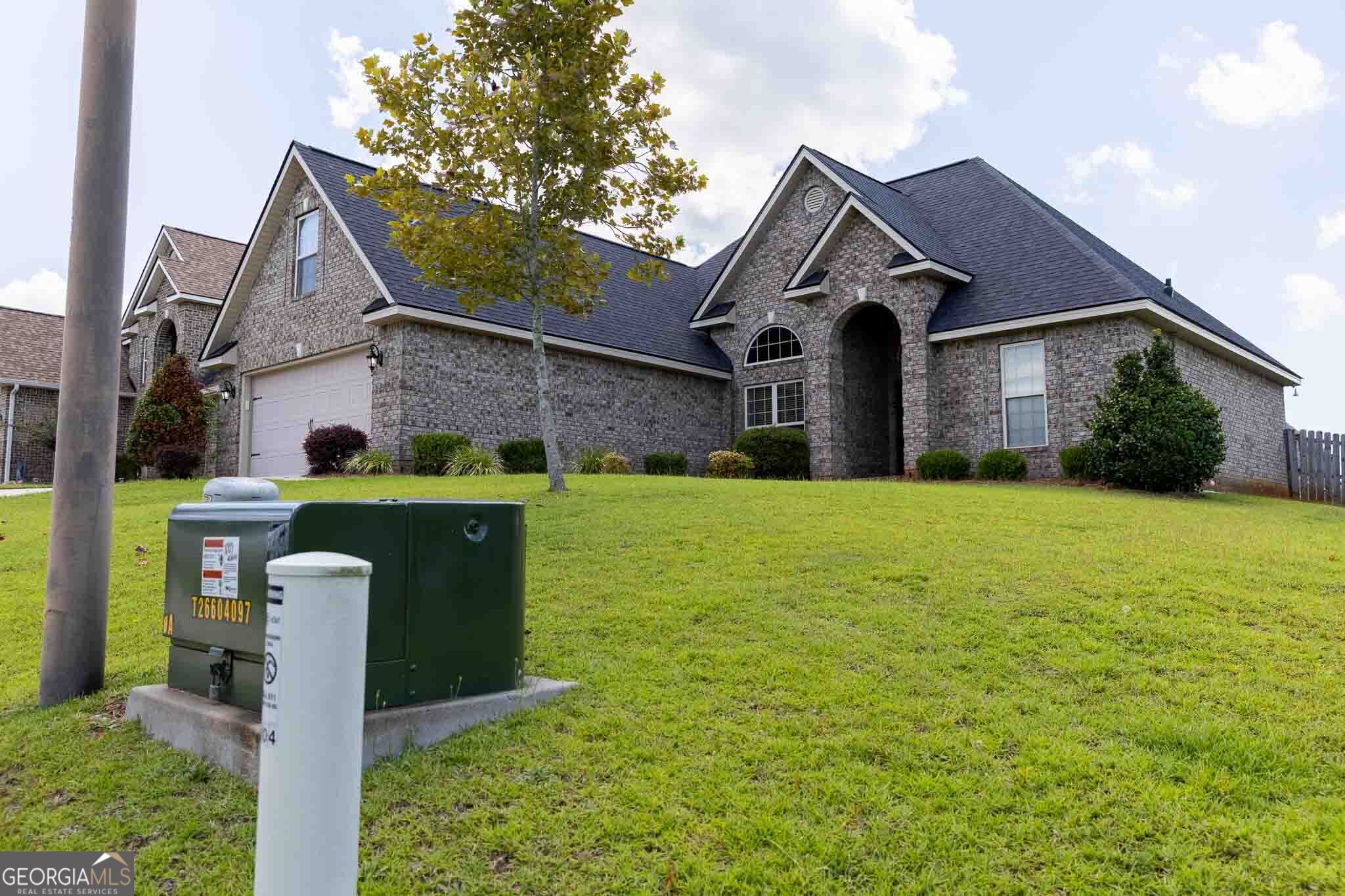 106 Fortune Way Property Photo 3