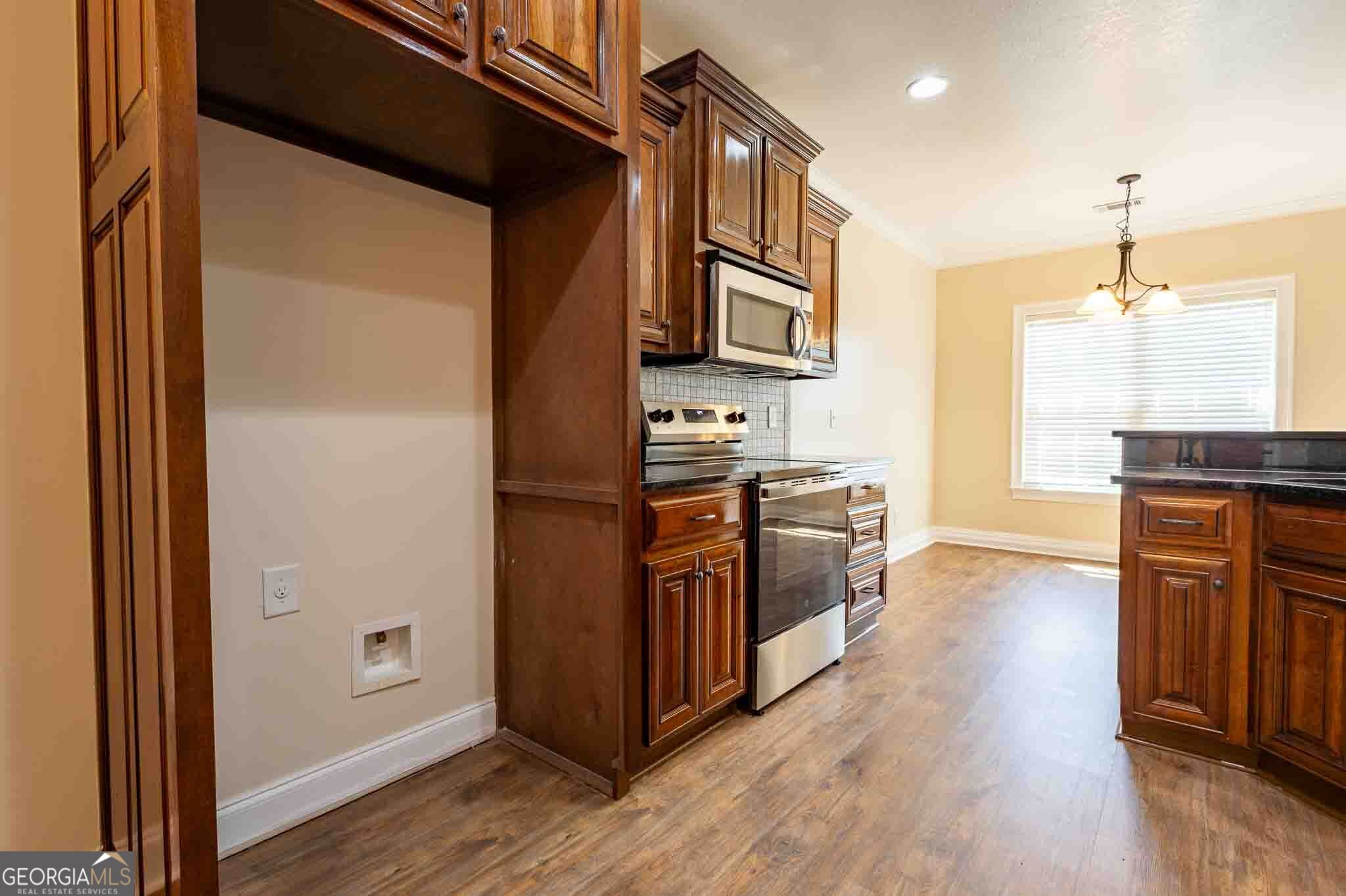 106 Fortune Way Property Photo 11