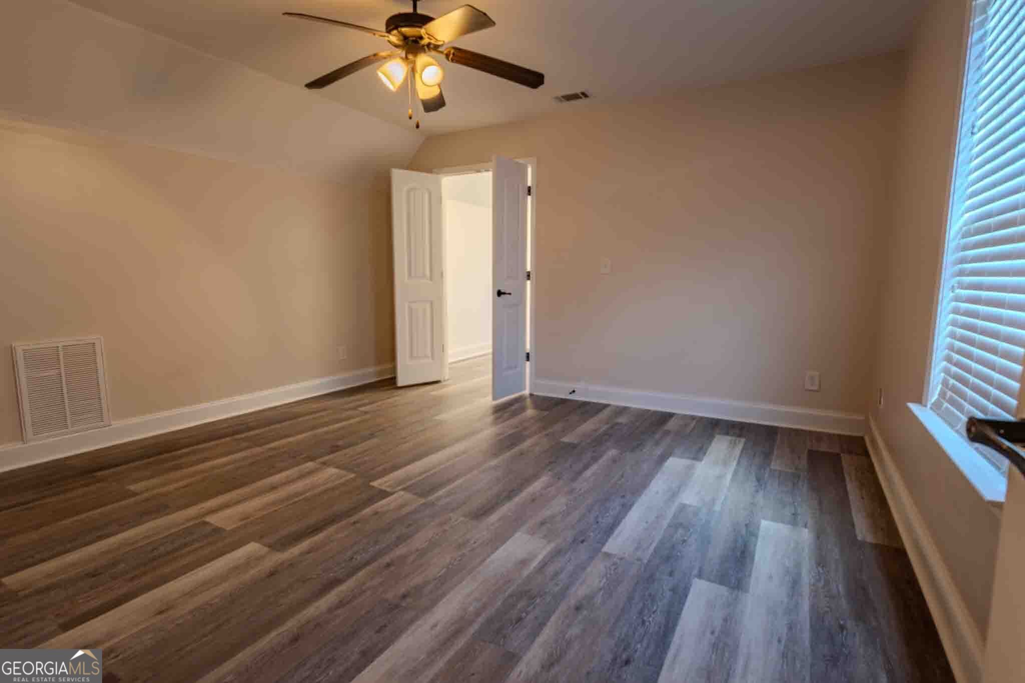 106 Fortune Way Property Photo 35