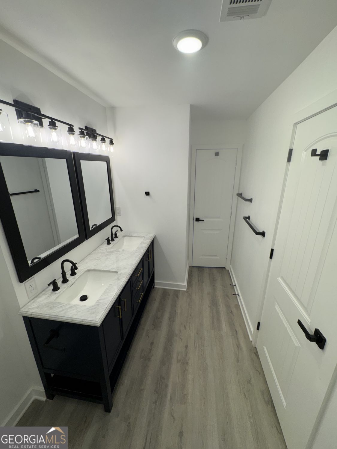 6365 Connell Road Property Photo 8