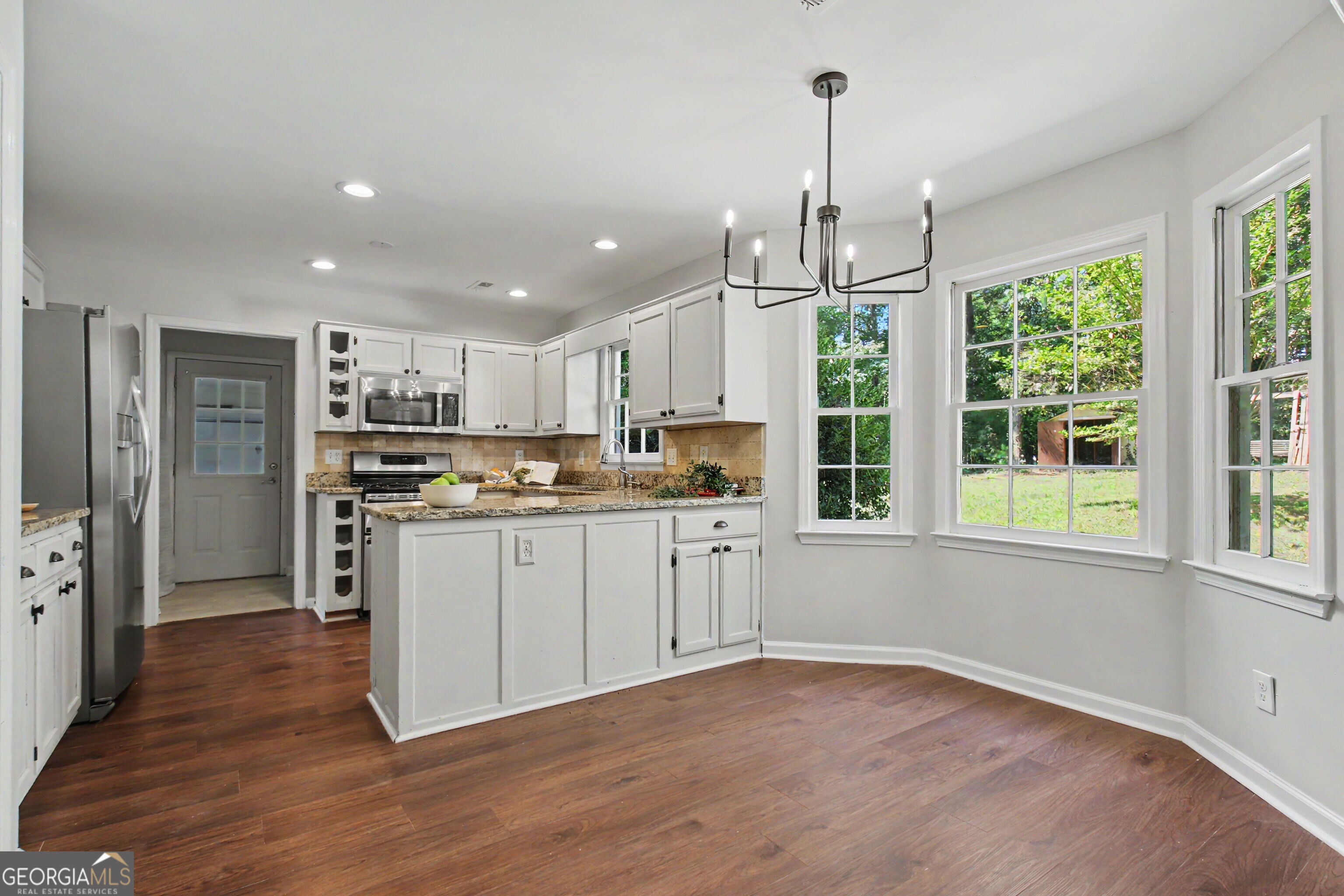 401 Walnut Grove Road Property Photo 13