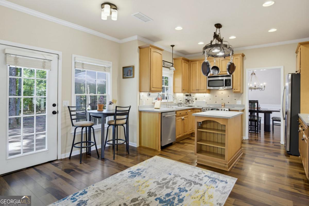1100 Arya Drive Property Photo 10