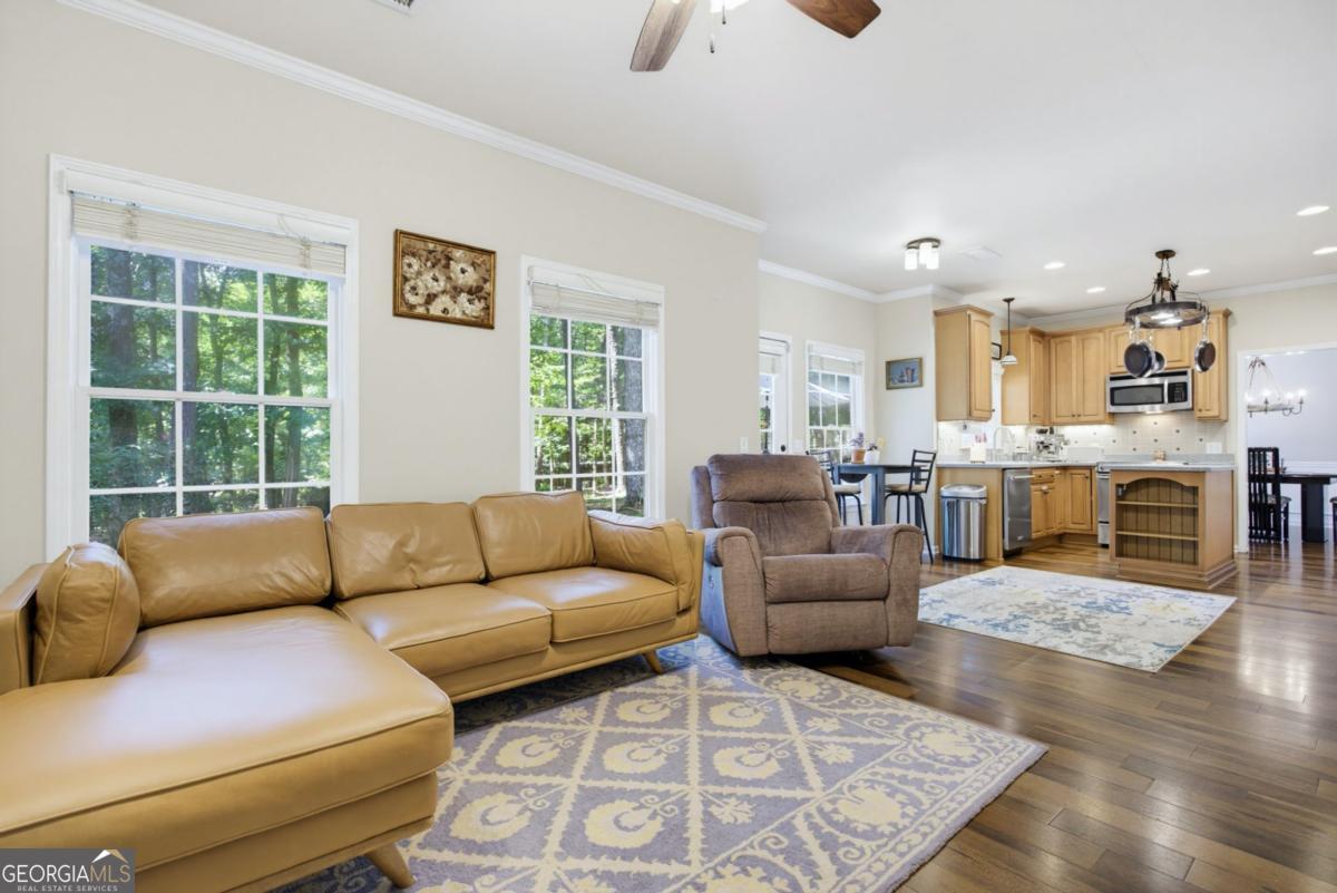 1100 Arya Drive Property Photo 13