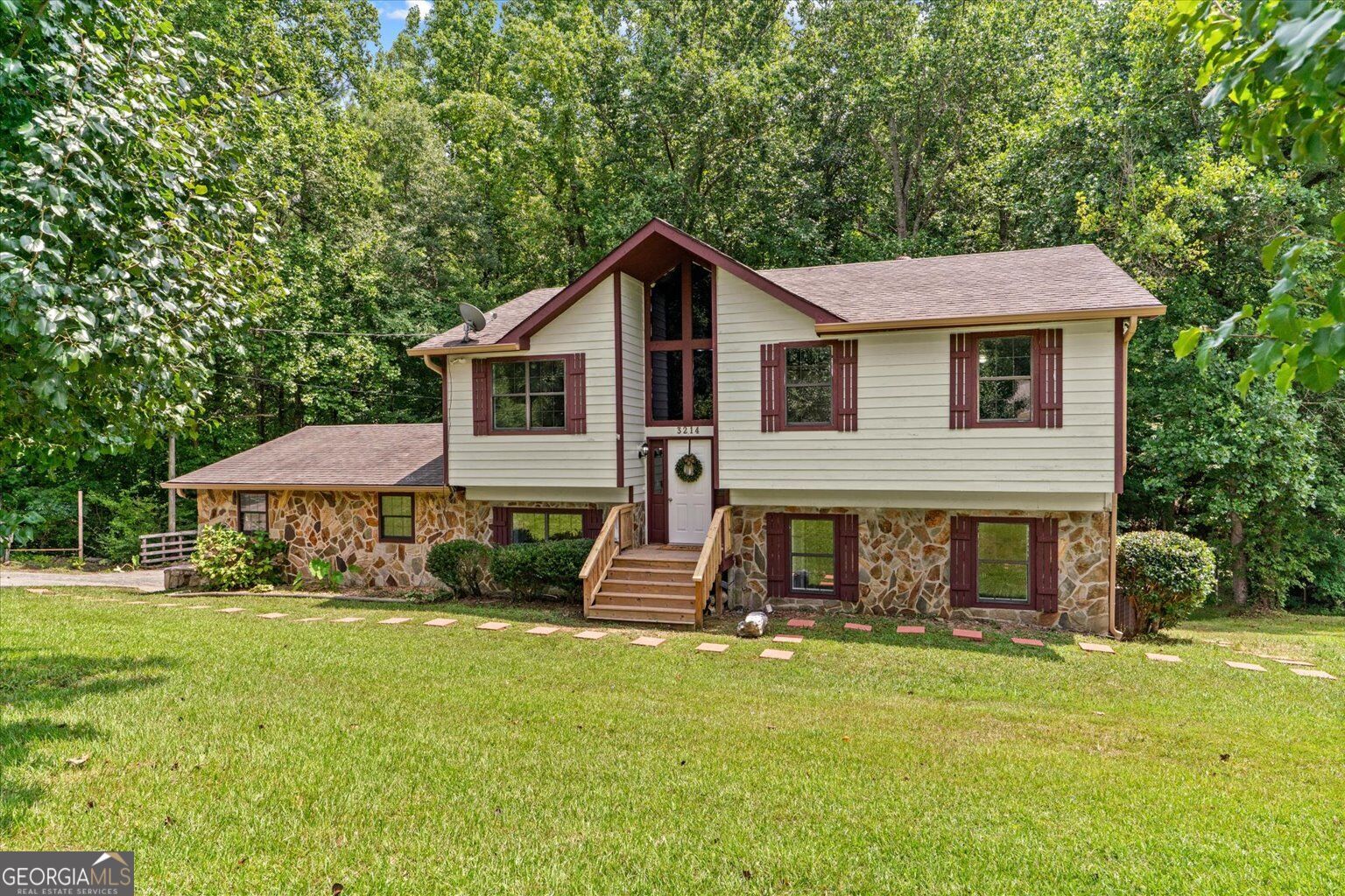 3214 Se Headrick Circle Property Photo 1