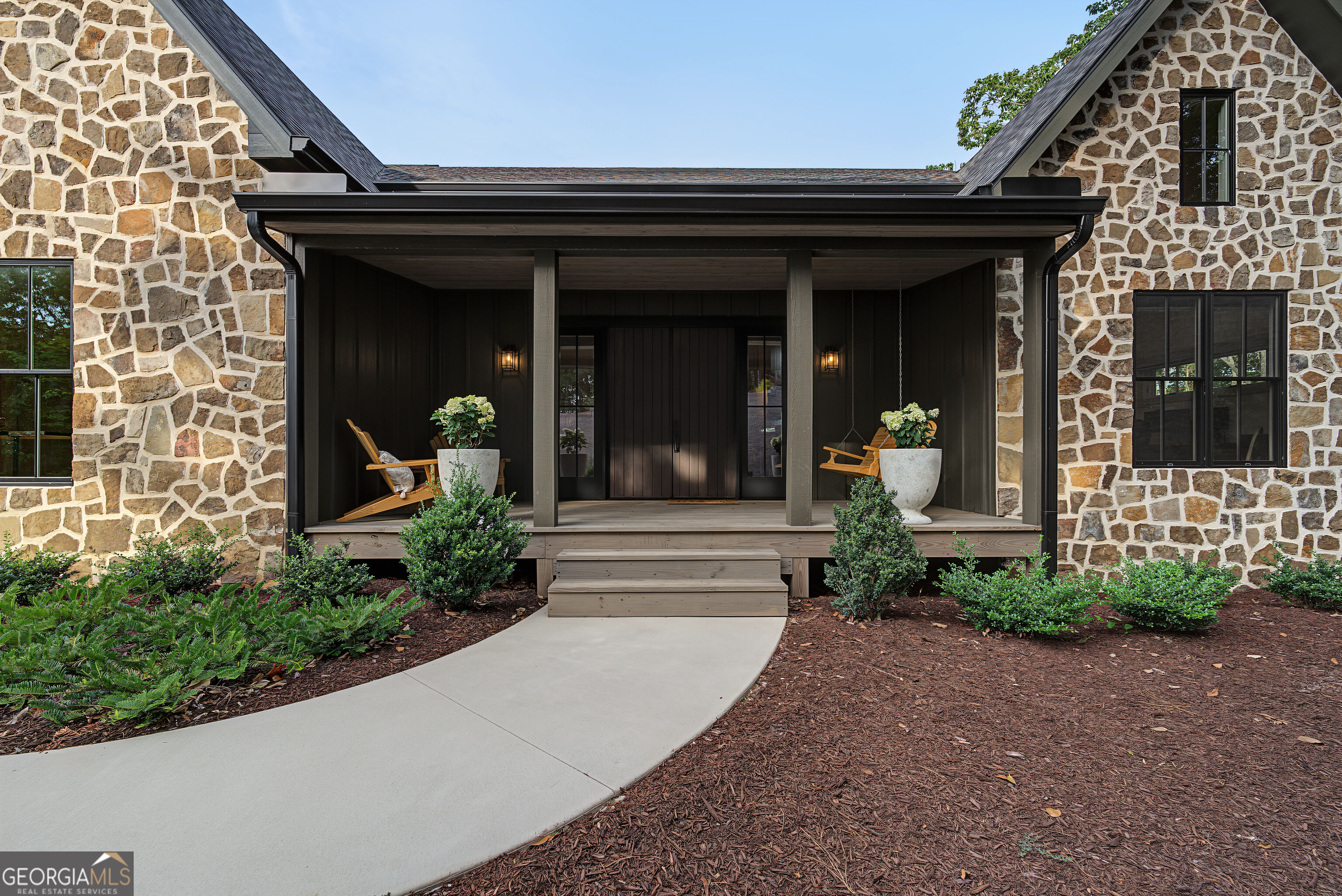 1095 Rabun Bluffs Drive Property Photo 1