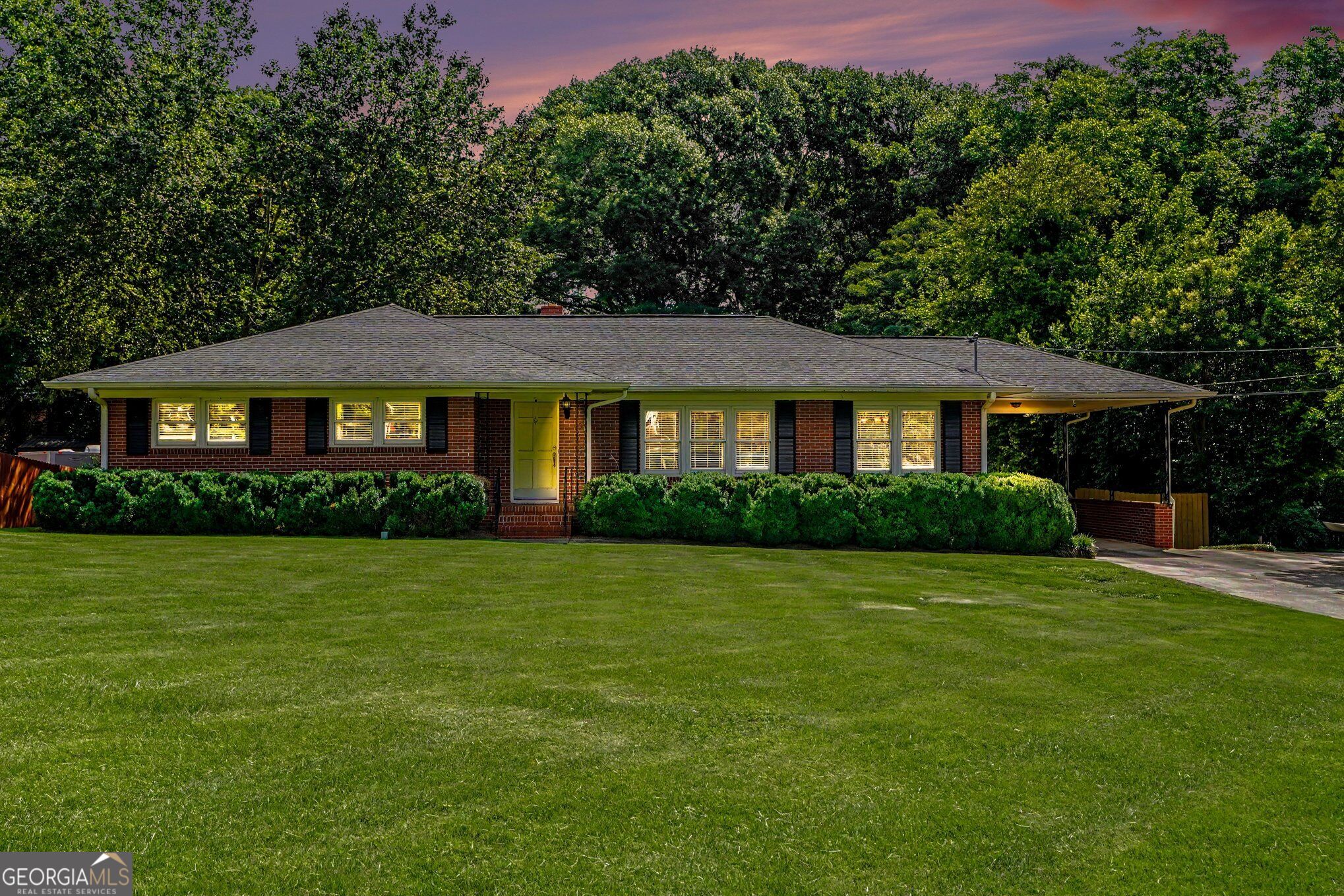 1108 Skyline Drive Property Photo 1