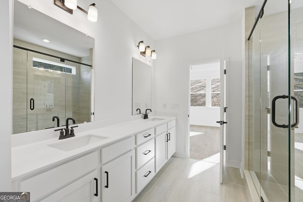 3225 Danlow Court Property Photo 4