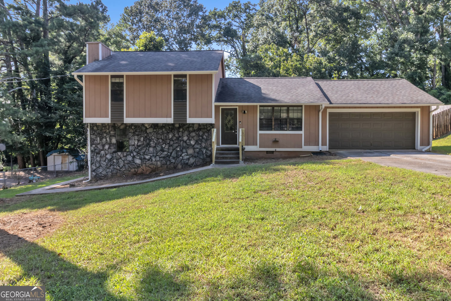 631 Brighton Drive Nw Property Photo 1