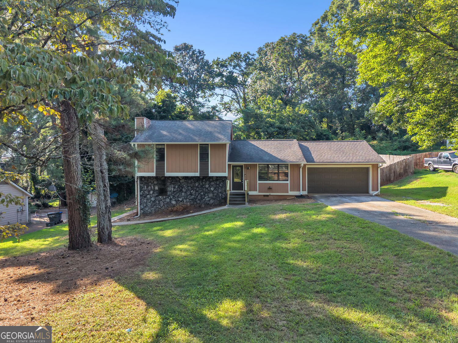 631 Brighton Drive Nw Property Photo 6