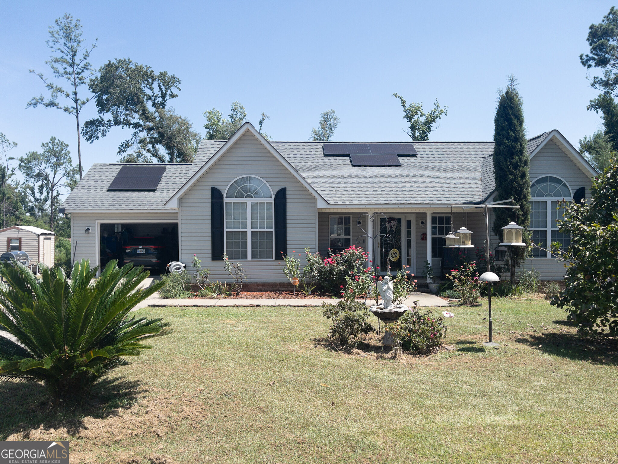906 Irvin Place