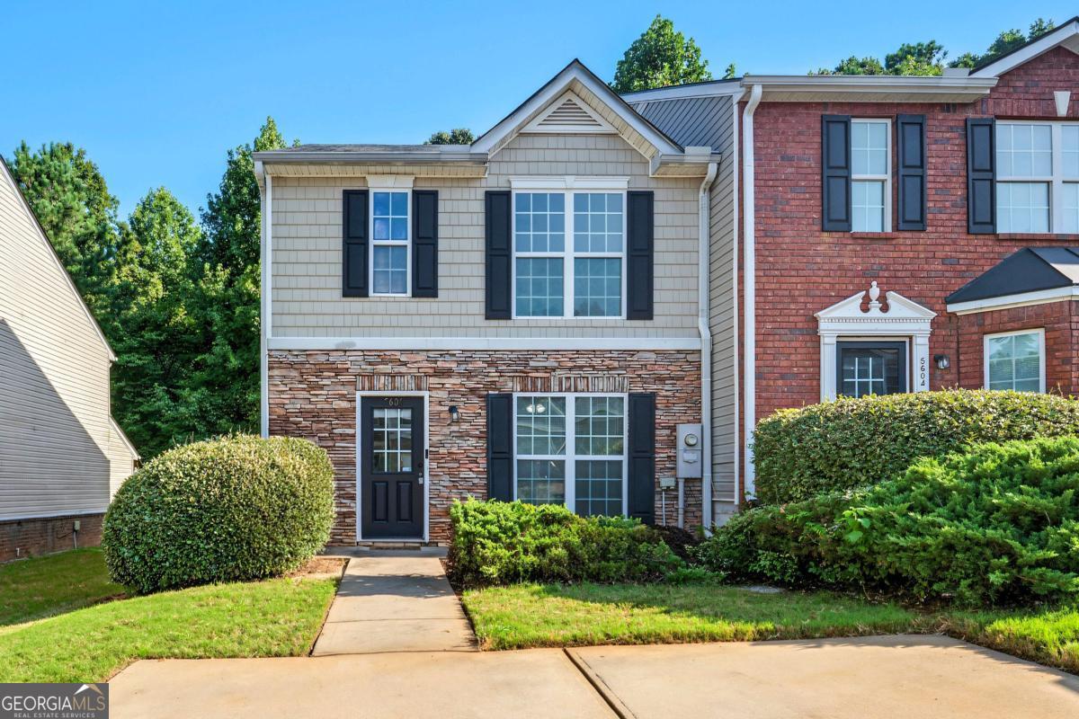 5606 Union Pointe Drive Property Photo 1