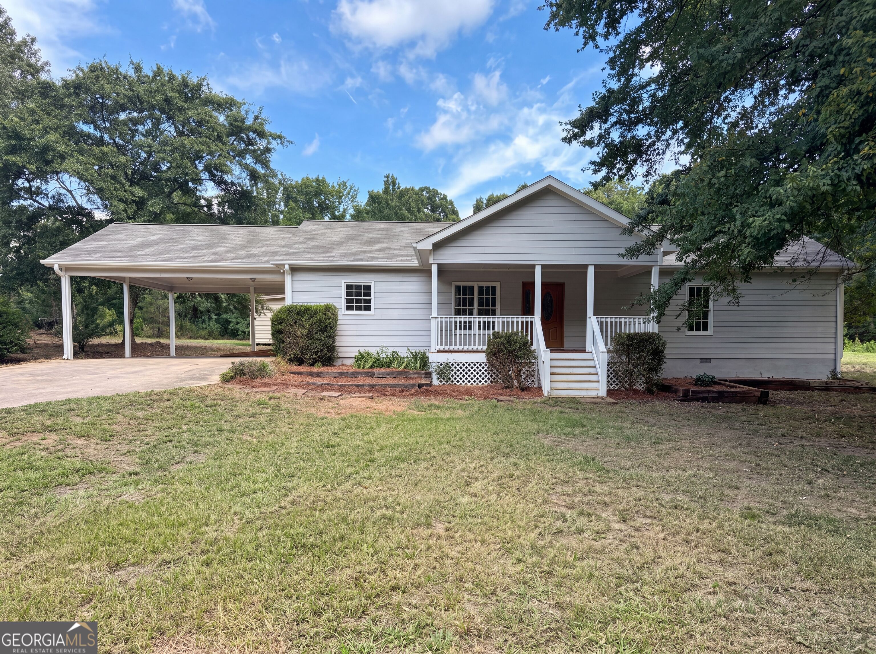 38 Paradise Hogan Road Property Photo 1
