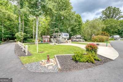 216 Bear Bend Property Photo 9