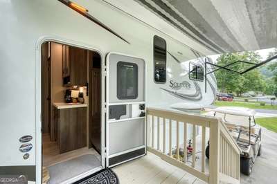 216 Bear Bend Property Photo 11