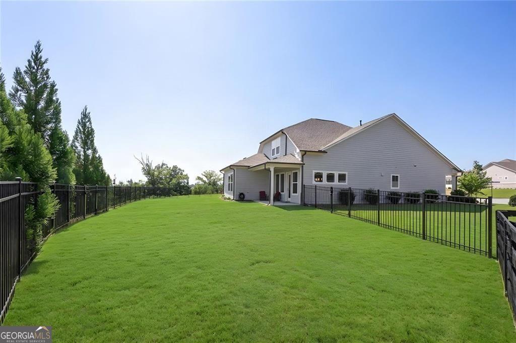 6853 River Rock Drive Property Photo 2