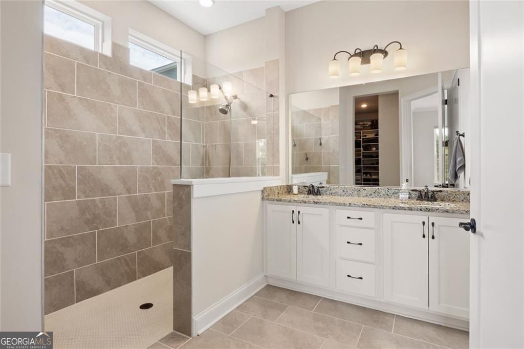 6853 River Rock Drive Property Photo 22