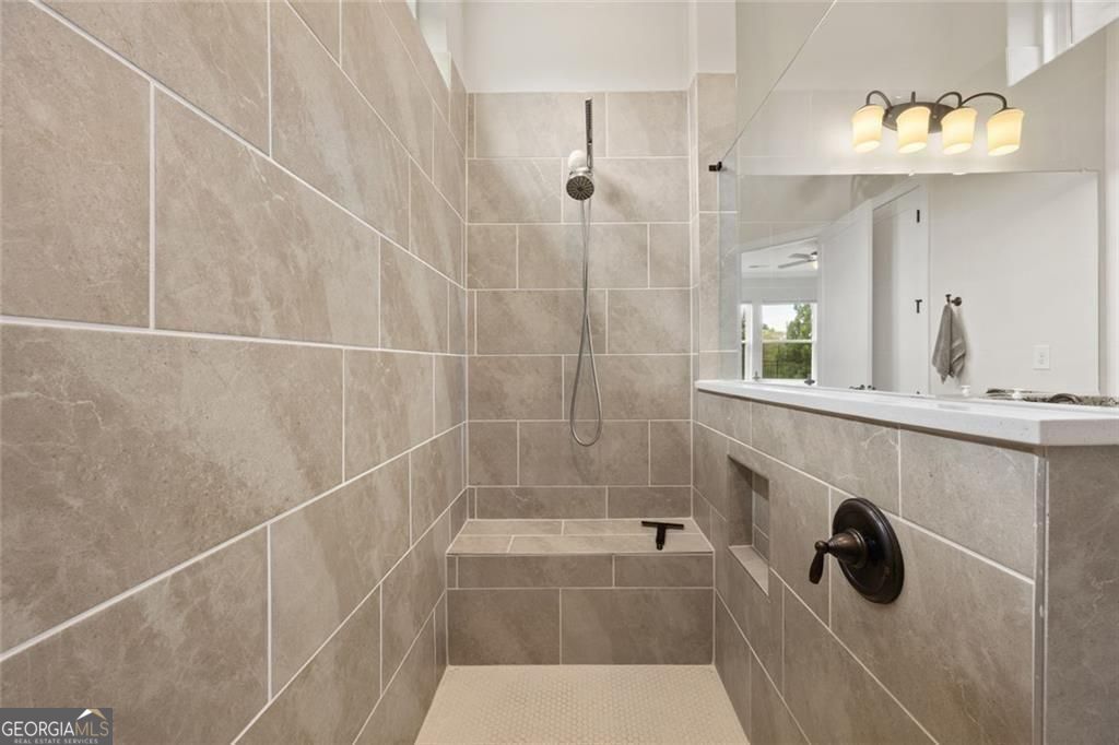 6853 River Rock Drive Property Photo 24