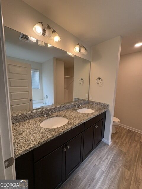 665 Carlton Pointe Drive # 7 Property Photo 14