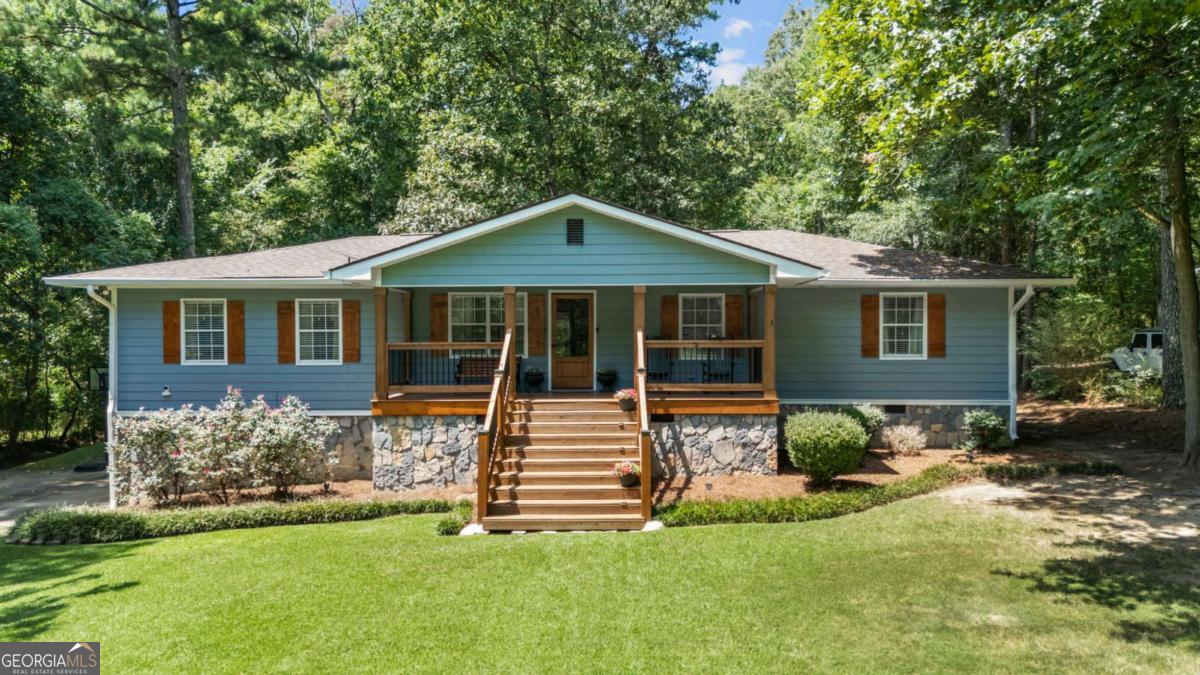 9 Atwood Drive Nw Property Photo 2