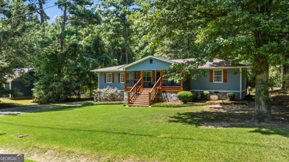 9 Atwood Drive Nw Property Photo 3