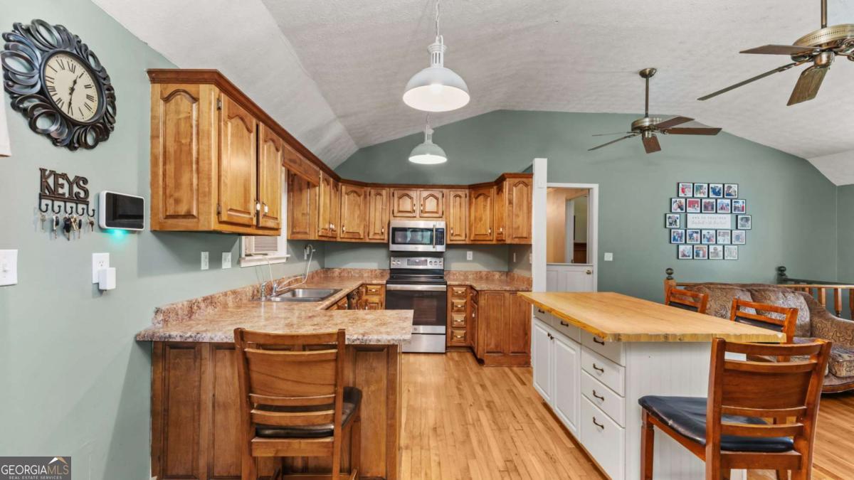 9 Atwood Drive Nw Property Photo 11