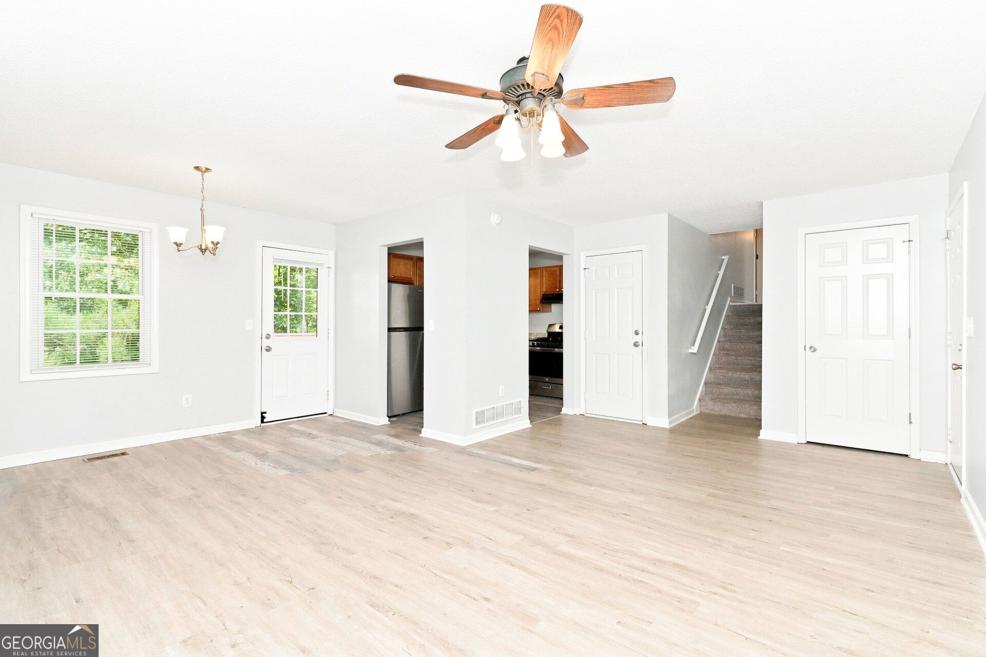 229 Hampton Drive Property Photo 5