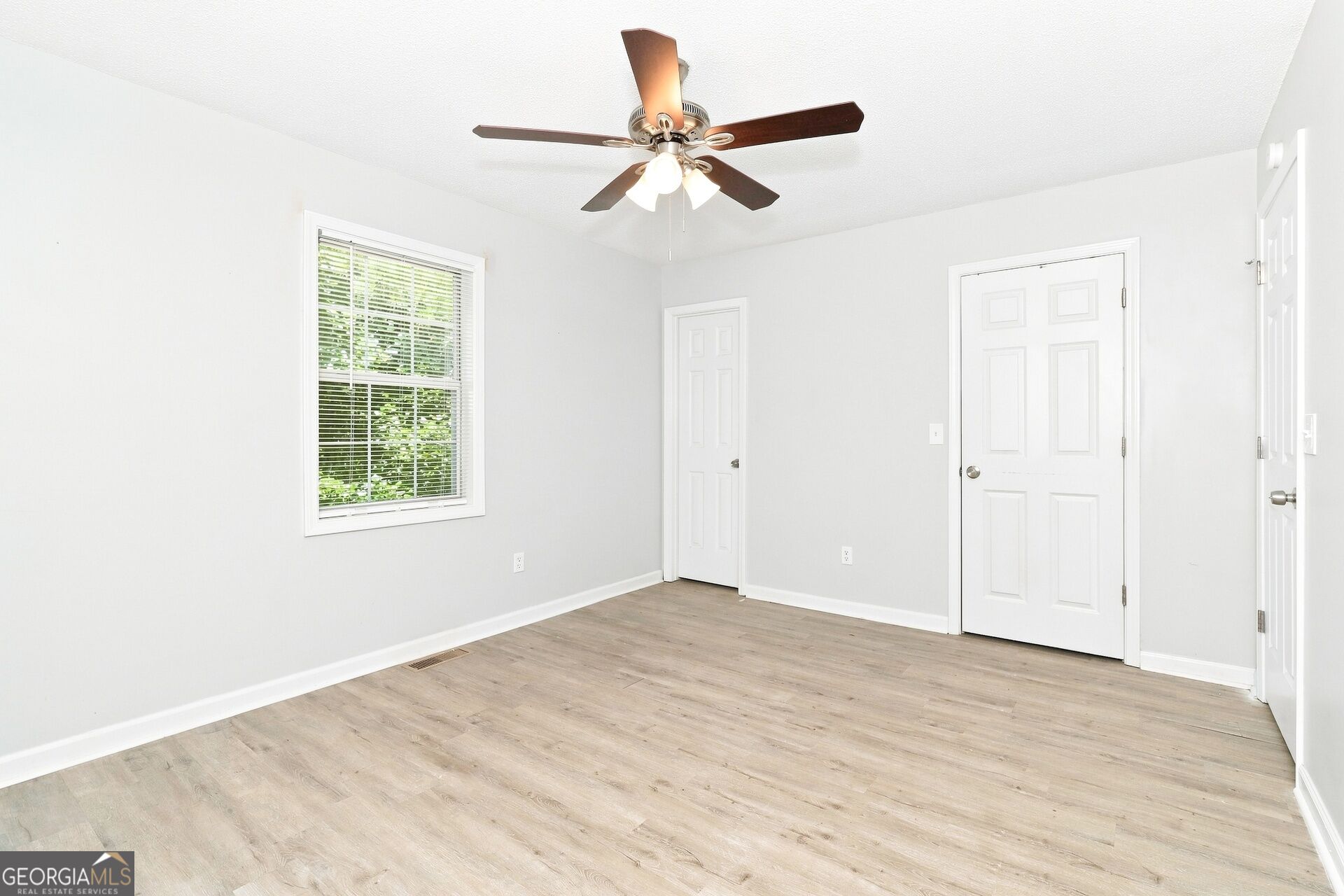 229 Hampton Drive Property Photo 12