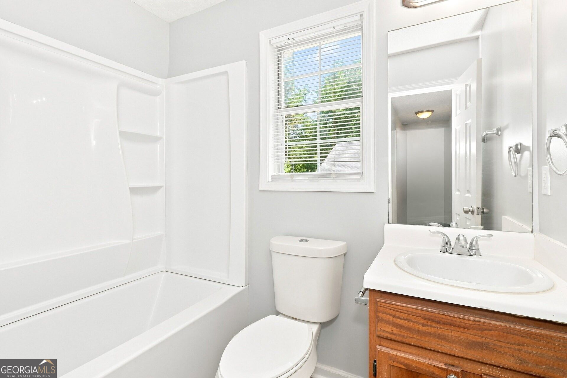 229 Hampton Drive Property Photo 14