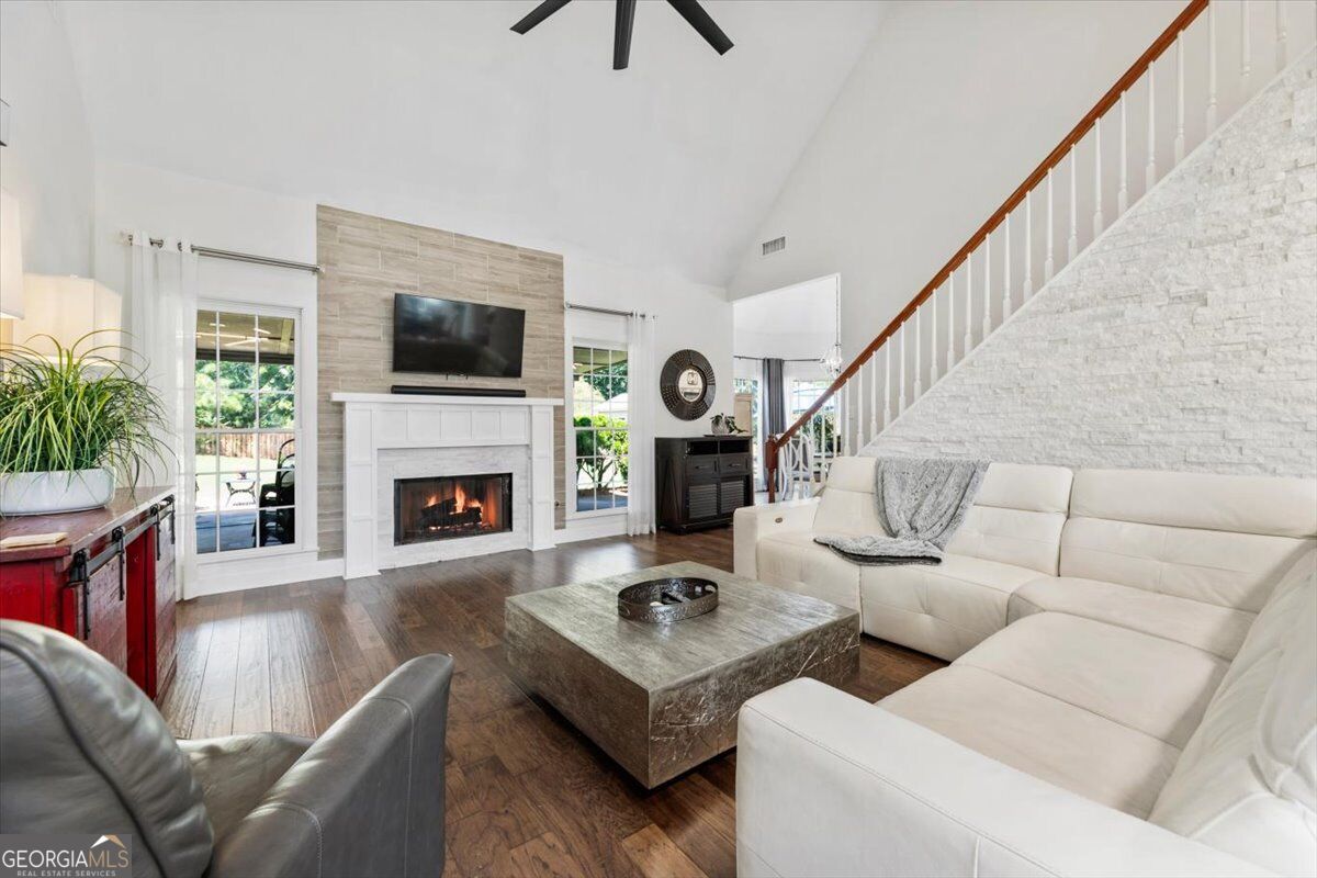 6255 Chestnut Hill Road Property Photo 13
