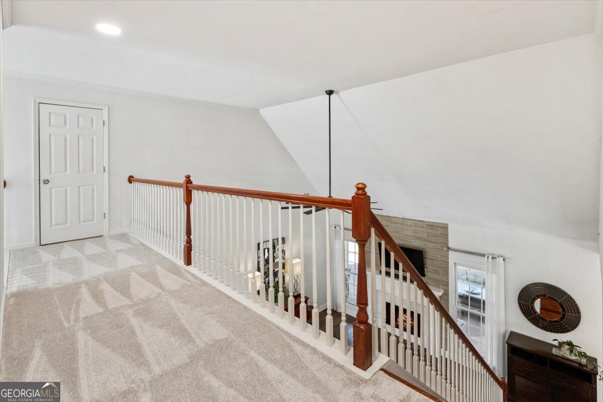 6255 Chestnut Hill Road Property Photo 40