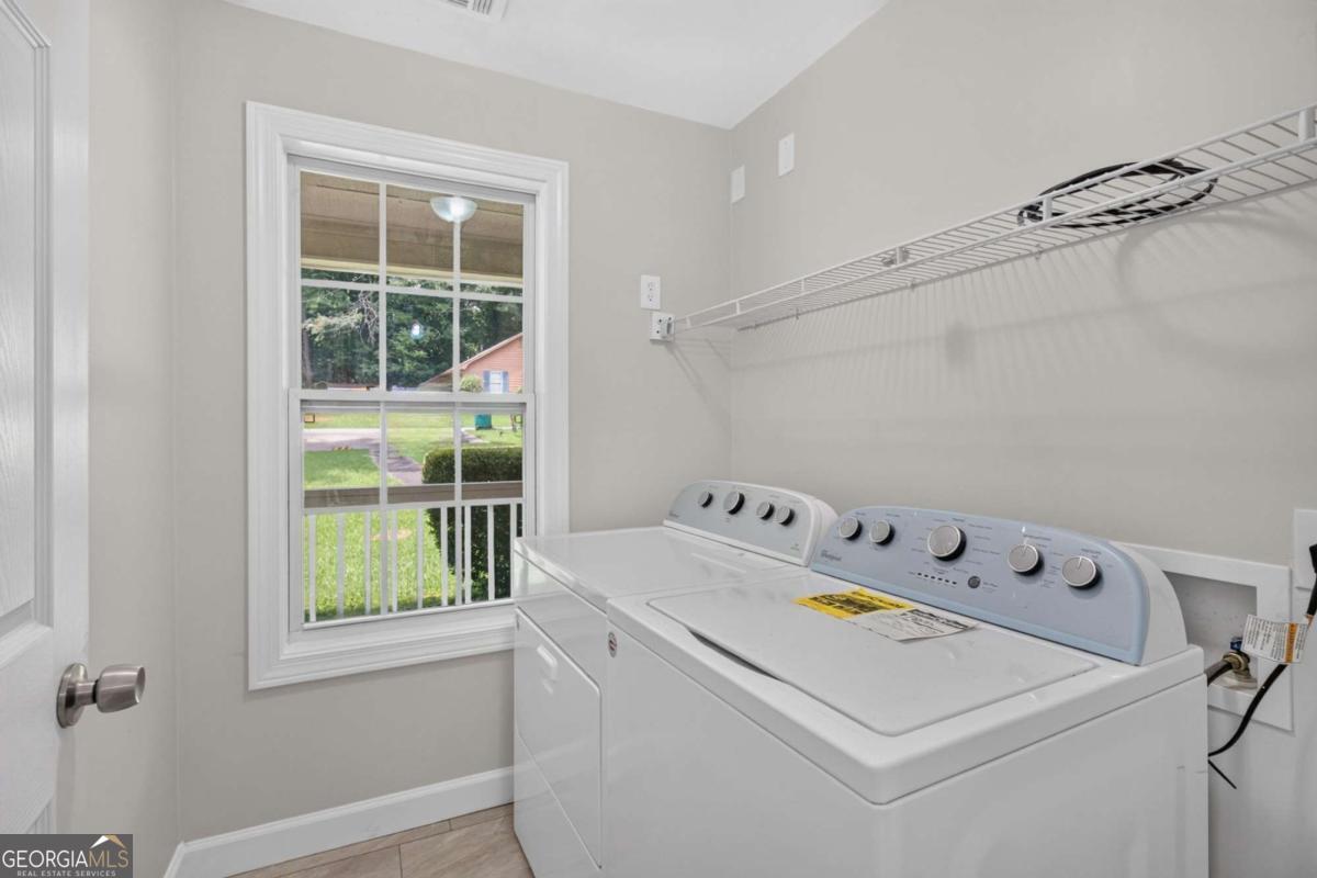 2141 Valley Oaks Drive Se Property Photo 17
