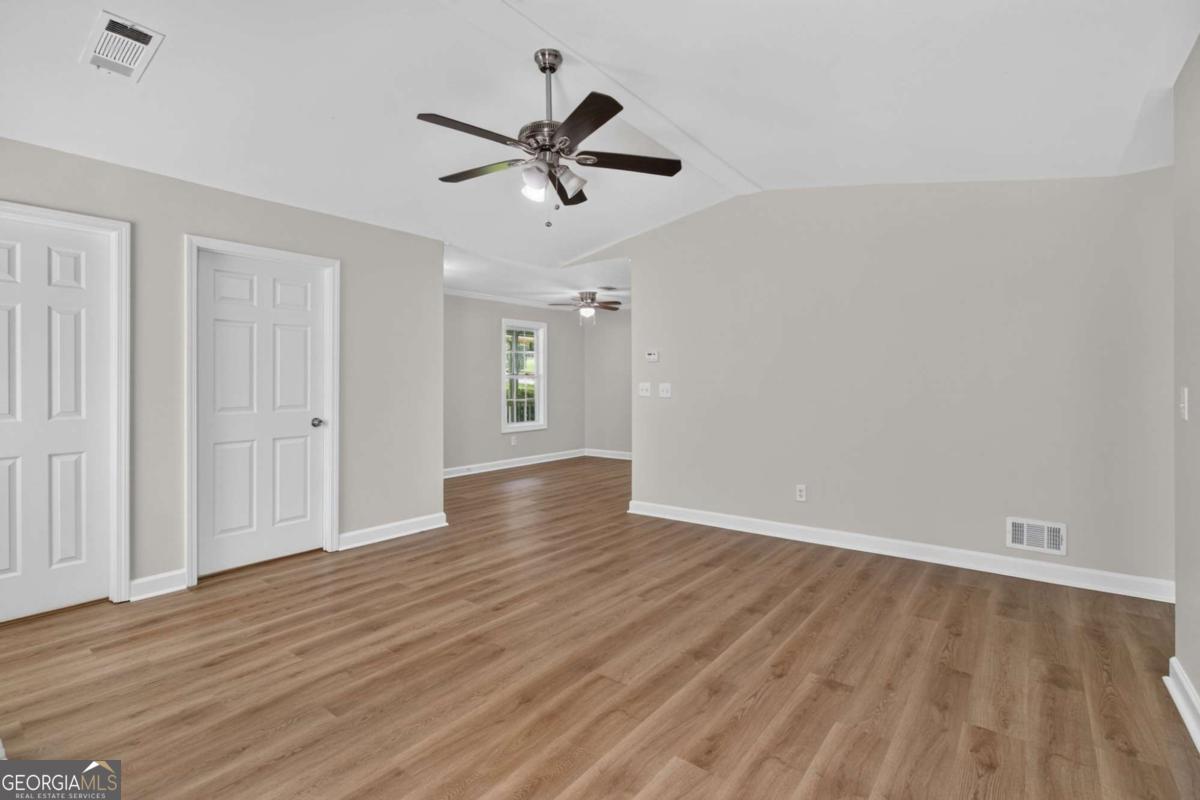 2141 Valley Oaks Drive Se Property Photo 20